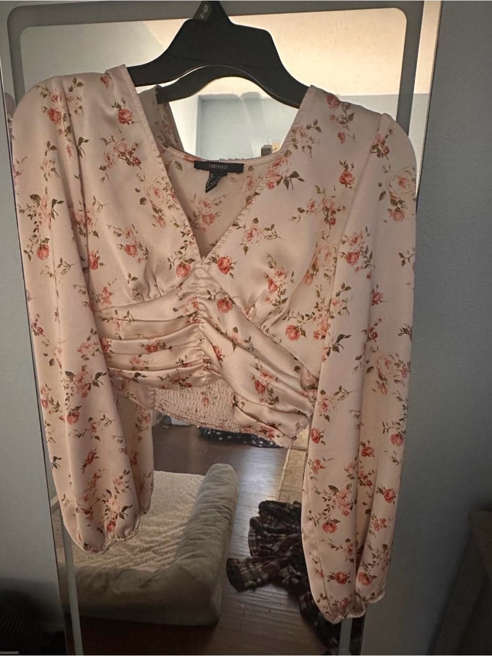 Forever 21 Cream Floral Ruched V-Neck Blouse